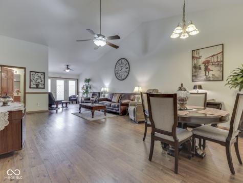 2057 Pelican Drive Franklin IN 46131
