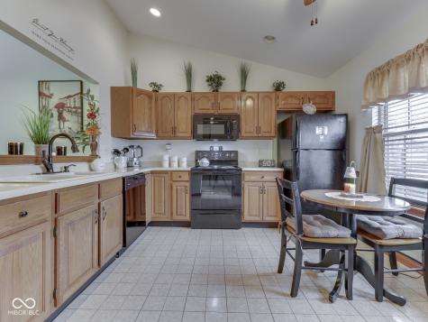 2057 Pelican Drive Franklin IN 46131