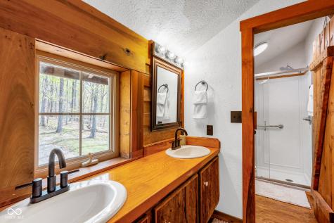 2150 Echo Lake Lane Morgantown IN 46160