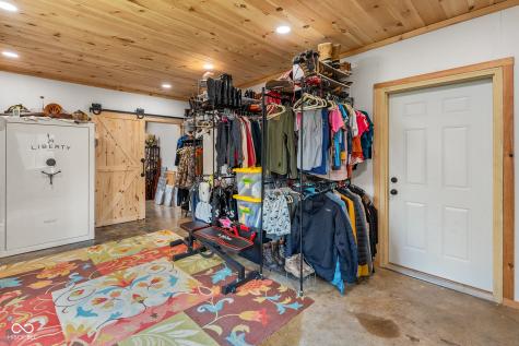 2150 Echo Lake Lane Morgantown IN 46160