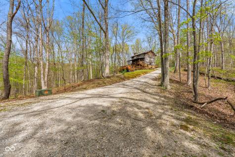 2150 Echo Lake Lane Morgantown IN 46160