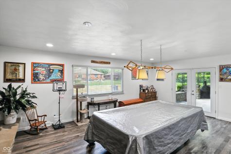 8219 Bishops Lane Indianapolis IN 46217