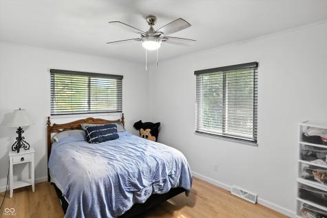8219 Bishops Lane Indianapolis IN 46217