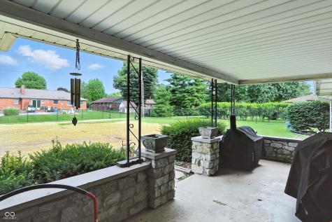 8219 Bishops Lane Indianapolis IN 46217