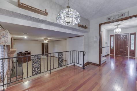 1640 Ridge Hill Lane Indianapolis IN 46217