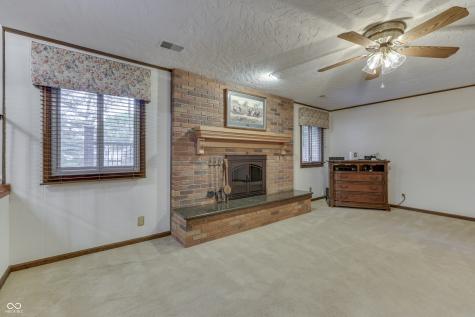 1640 Ridge Hill Lane Indianapolis IN 46217
