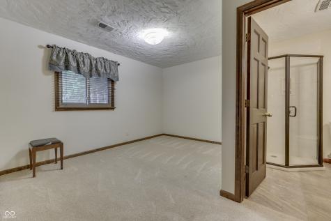 1640 Ridge Hill Lane Indianapolis IN 46217