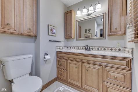 1640 Ridge Hill Lane Indianapolis IN 46217