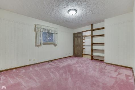 1640 Ridge Hill Lane Indianapolis IN 46217