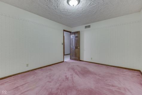 1640 Ridge Hill Lane Indianapolis IN 46217