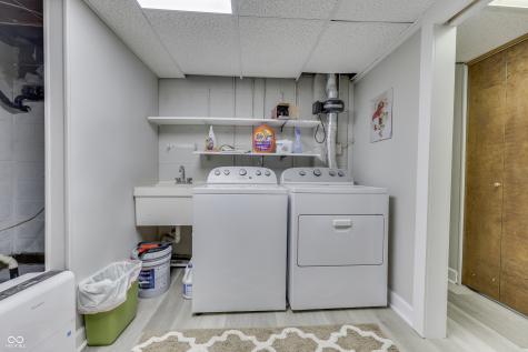 1640 Ridge Hill Lane Indianapolis IN 46217