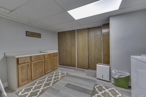 1640 Ridge Hill Lane Indianapolis IN 46217
