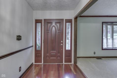 1640 Ridge Hill Lane Indianapolis IN 46217