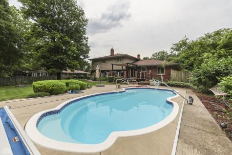 1640 Ridge Hill Lane Indianapolis IN 46217