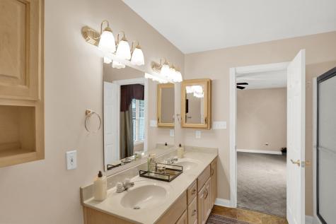 7951 Meadow Bend Lane Indianapolis IN 46259