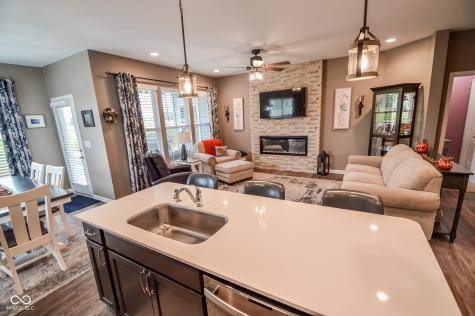 4647 Bethel Cove Drive Indianapolis IN 46239
