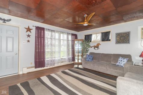 3921 N 200 W Greenfield IN 46140