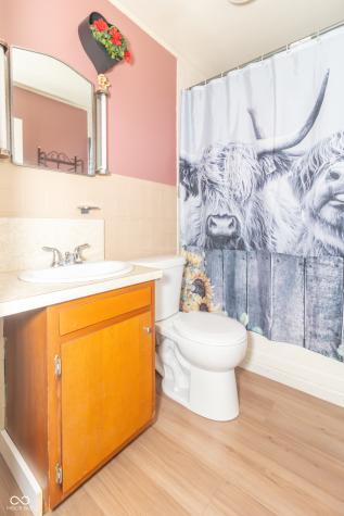 3921 N 200 W Greenfield IN 46140