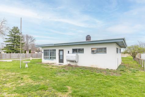 3921 N 200 W Greenfield IN 46140