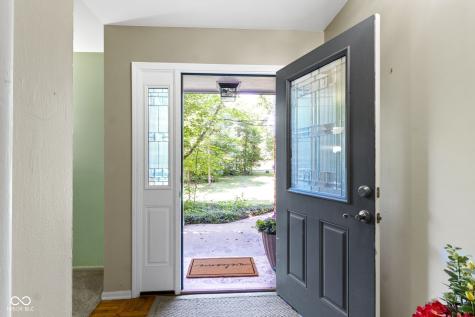812 Eaglewood Drive Zionsville IN 46077