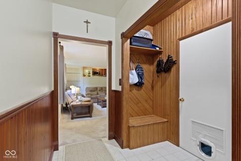 812 Eaglewood Drive Zionsville IN 46077