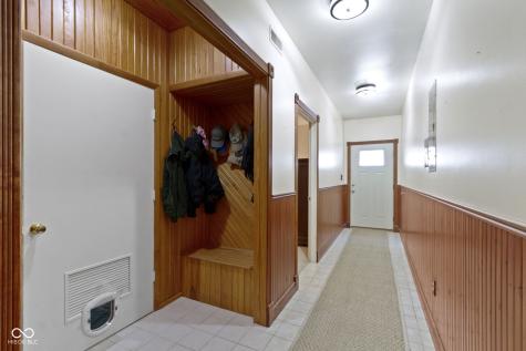 812 Eaglewood Drive Zionsville IN 46077