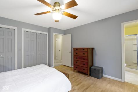 812 Eaglewood Drive Zionsville IN 46077