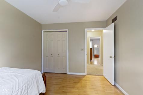 812 Eaglewood Drive Zionsville IN 46077