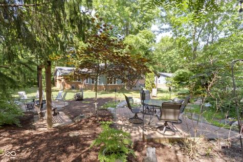 812 Eaglewood Drive Zionsville IN 46077