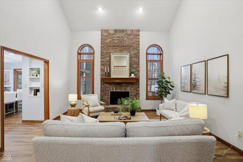 7701 Oak Grove Drive Indianapolis IN 46259