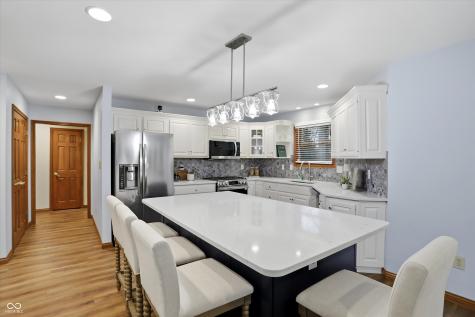7701 Oak Grove Drive Indianapolis IN 46259