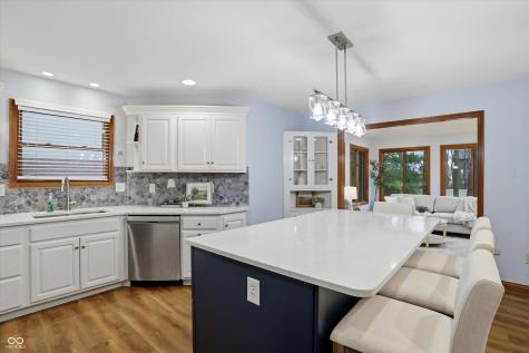 7701 Oak Grove Drive Indianapolis IN 46259