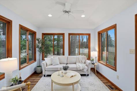 7701 Oak Grove Drive Indianapolis IN 46259