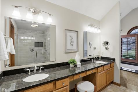 7701 Oak Grove Drive Indianapolis IN 46259