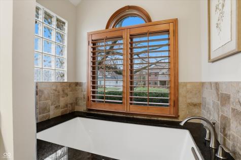 7701 Oak Grove Drive Indianapolis IN 46259