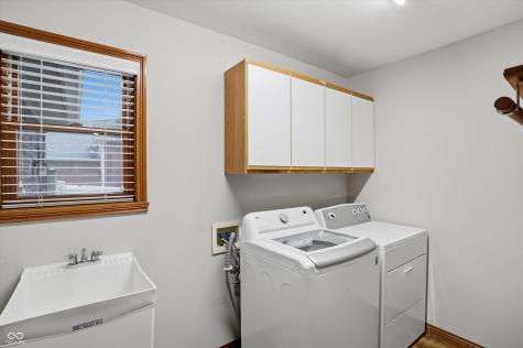 7701 Oak Grove Drive Indianapolis IN 46259
