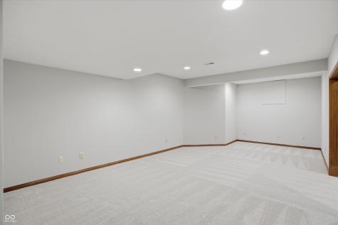 7701 Oak Grove Drive Indianapolis IN 46259