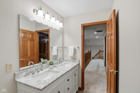7701 Oak Grove Drive Indianapolis IN 46259
