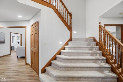 7701 Oak Grove Drive Indianapolis IN 46259