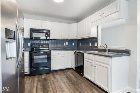 6766 Wimbledon Drive Zionsville IN 46077