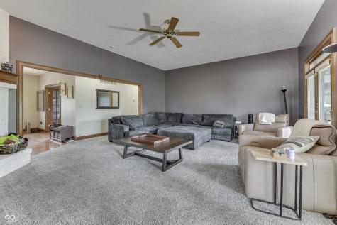 4670 N 600 E Franklin IN 46131