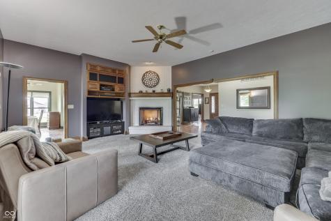 4670 N 600 E Franklin IN 46131