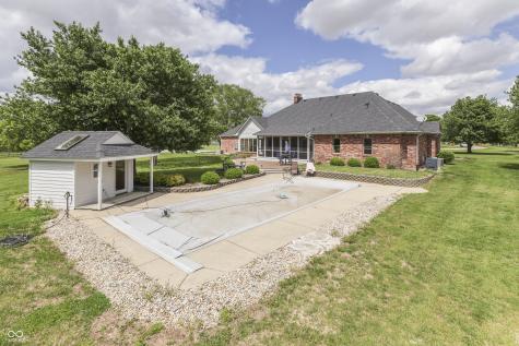 4670 N 600 E Franklin IN 46131