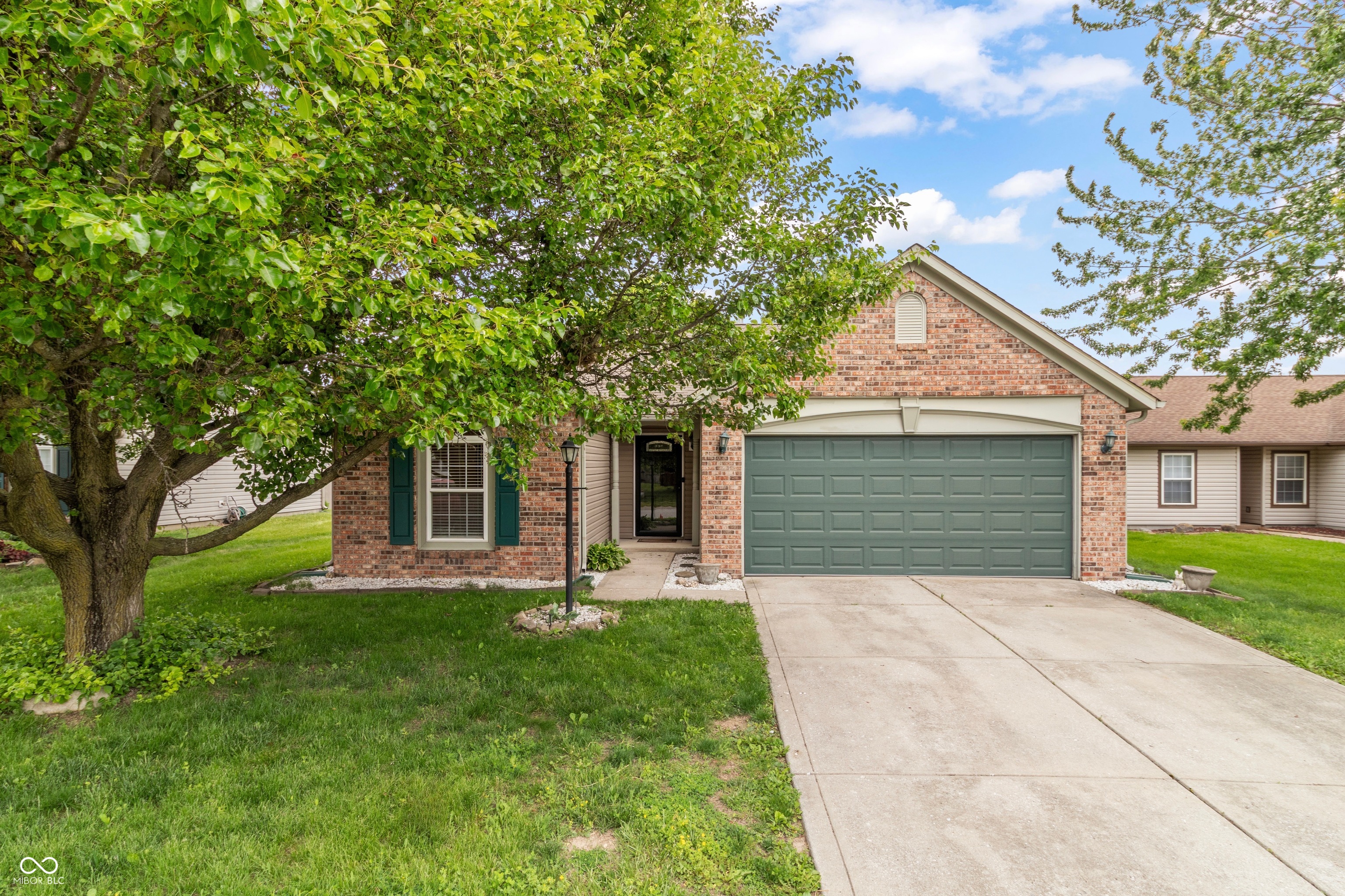 164 Meadow Glen Drive Avon IN 46123