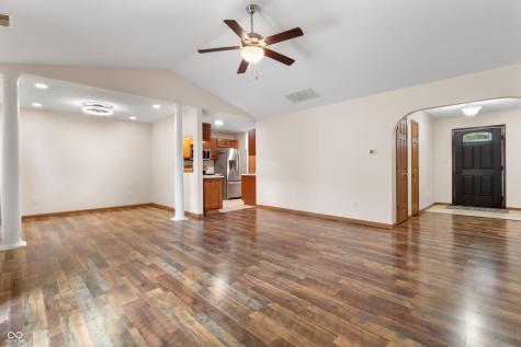164 Meadow Glen Drive Avon IN 46123