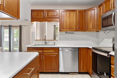 164 Meadow Glen Drive Avon IN 46123