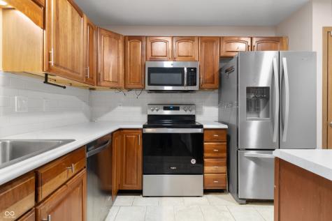 164 Meadow Glen Drive Avon IN 46123