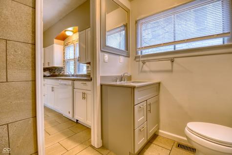1005 W Beechwood Avenue Muncie IN 47303