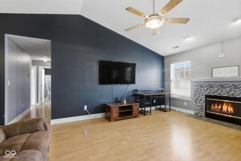 5736 Woodcote Drive Indianapolis IN 46221