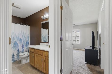 5736 Woodcote Drive Indianapolis IN 46221
